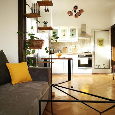 Sunny Downtown Apartment For 4 Софія Екстер'єр фото