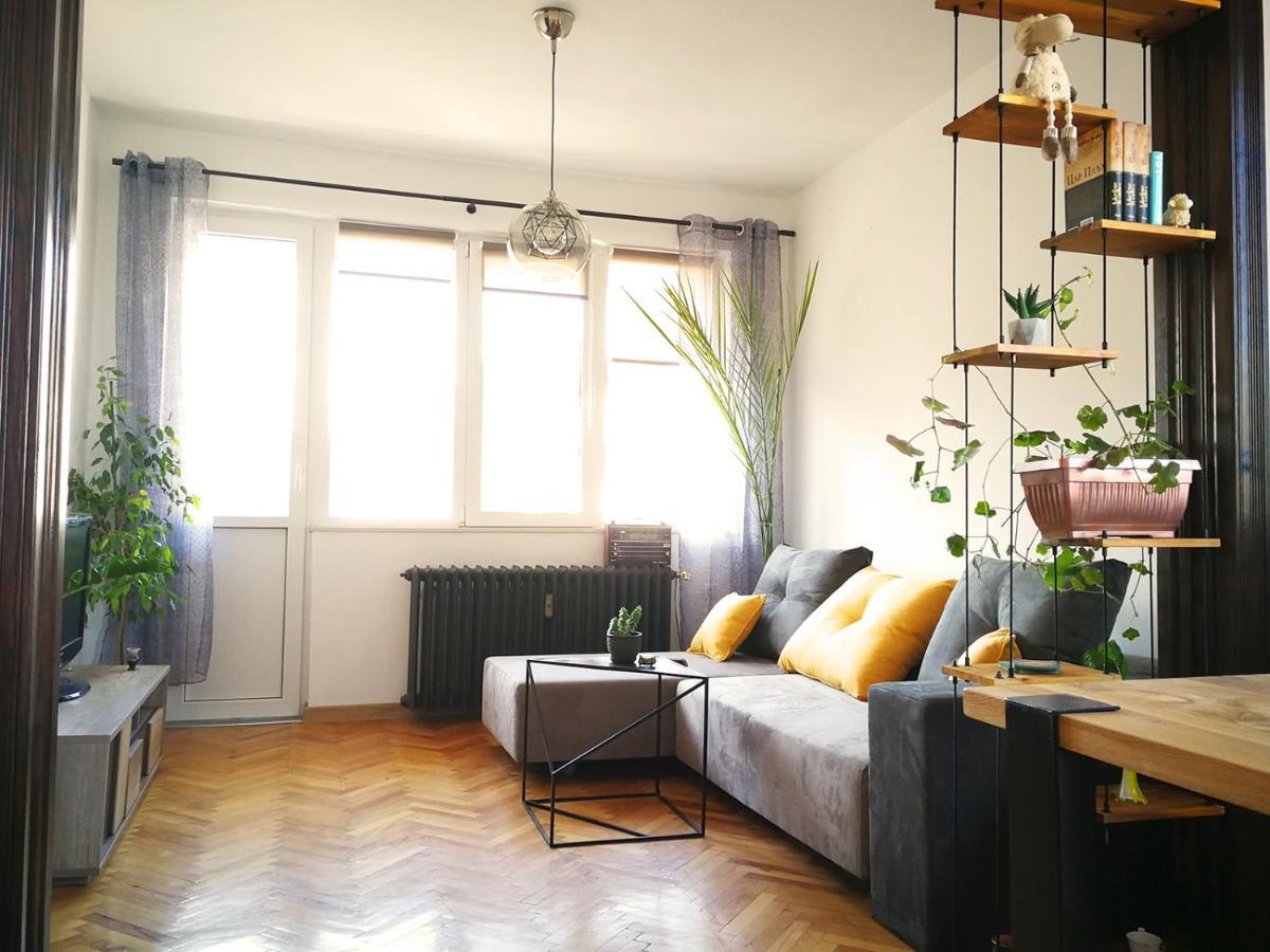 Sunny Downtown Apartment For 4 Софія Екстер'єр фото