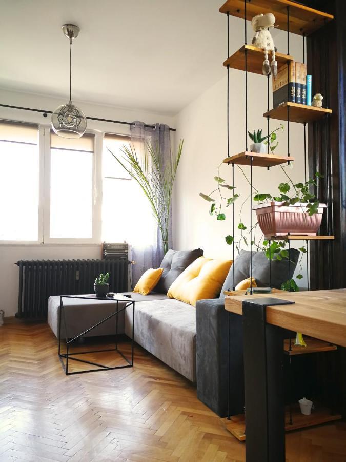 Sunny Downtown Apartment For 4 Софія Екстер'єр фото