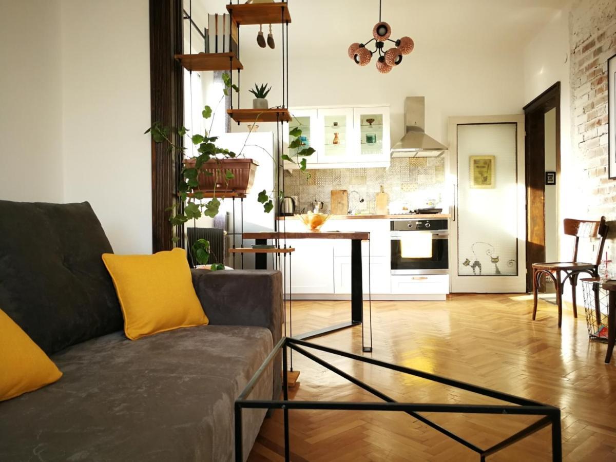 Sunny Downtown Apartment For 4 Софія Екстер'єр фото